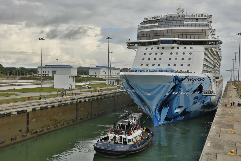 Panama Canal Cruises